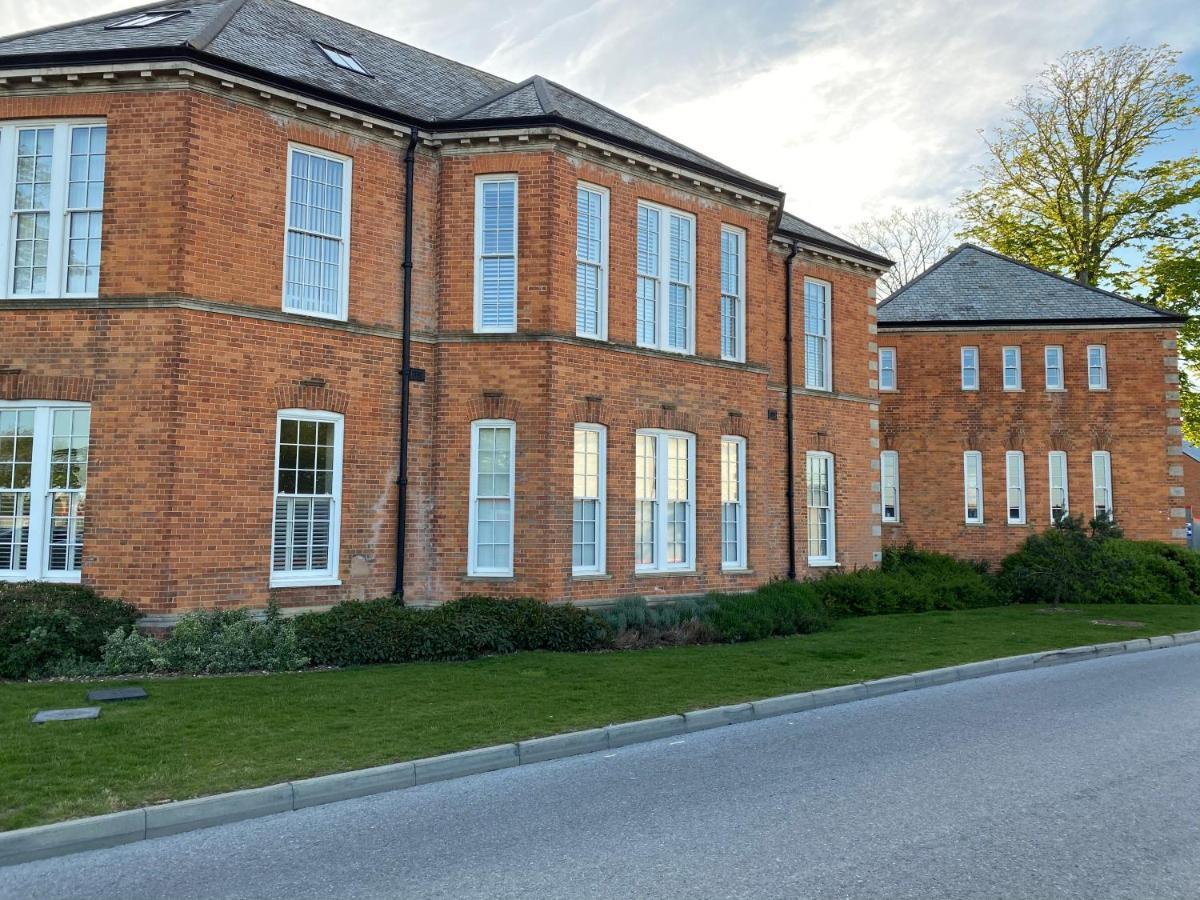 Chichester Luxury One Bed Apartment Exterior photo